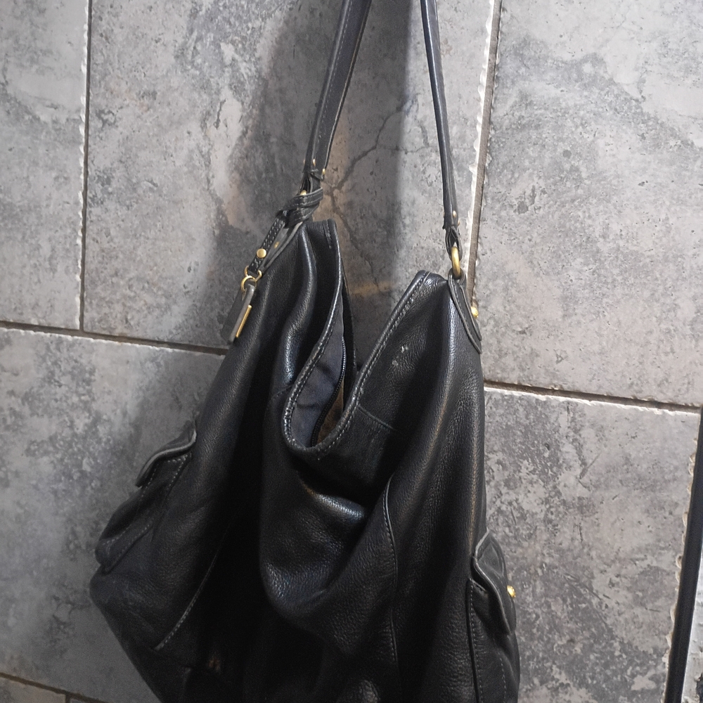 Liz Claiborne Black Leather Shoulder Bag